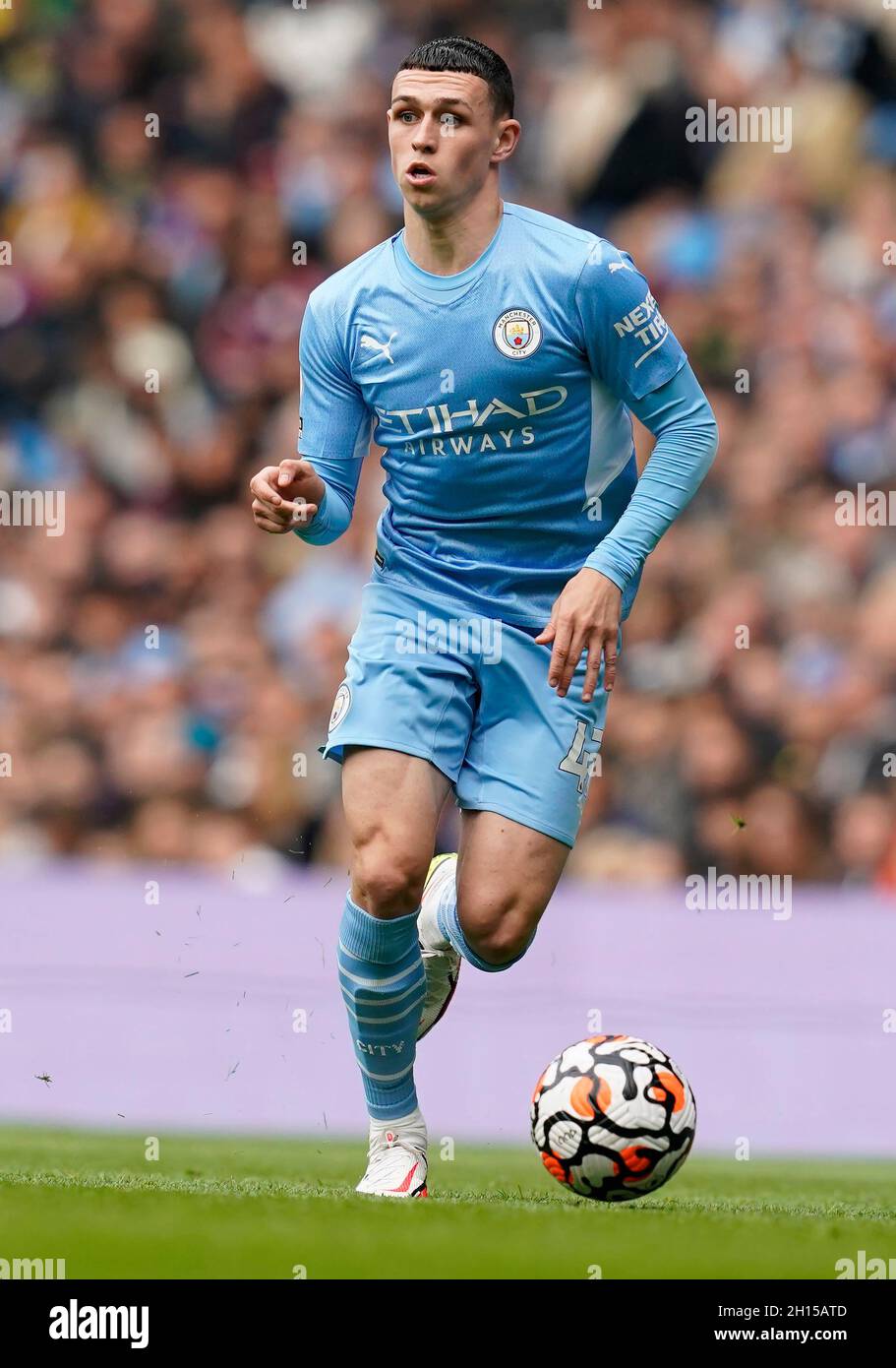 Manchester, England, 16th October 2021. Phil Foden of Manchester City during the Premier League match at the Etihad Stadium, Manchester. Picture credit should read: Andrew Yates / Sportimage Stock Photo