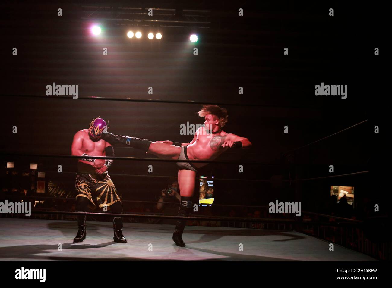 Bloomington, United States. 09th Oct, 2021. Aeroboy wrestles Tre Lamar during the Rival Showdown pro wrestling event at the National Guard Armory in Bloomington. Credit: SOPA Images Limited/Alamy Live News Stock Photo