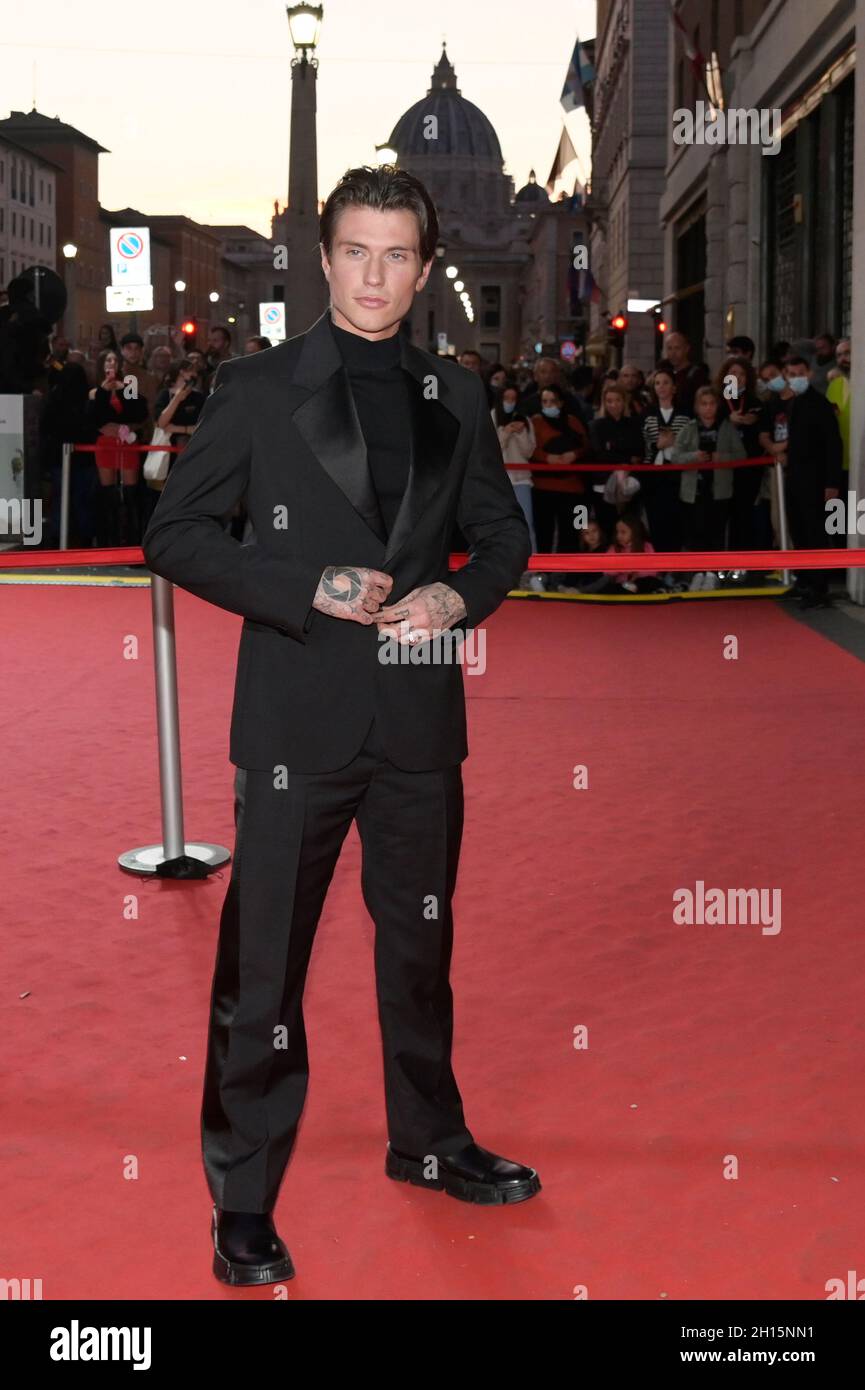 Rome, Italy. 16th Oct, 2021. Bejamin Mascolo attends the Time is up film red carpet at the Auditorium Conciliazione. Credit: SOPA Images Limited/Alamy Live News Stock Photo