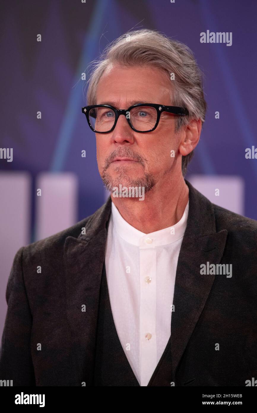 Alan ruck on succession hi-res stock photography and images - Alamy