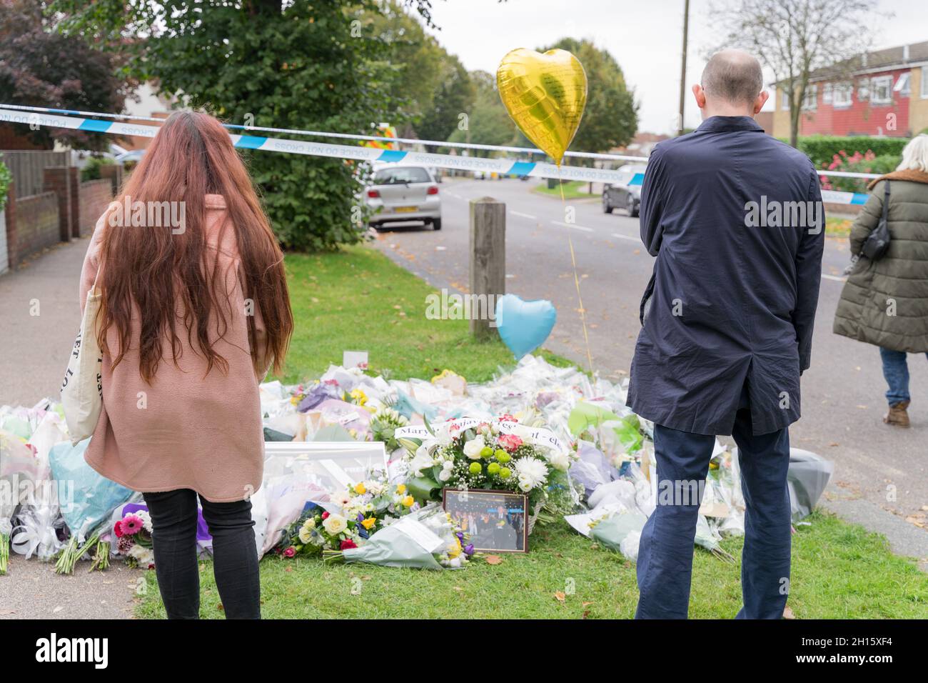 Leigh on Sea, Essex, UK. 16th Oct, 2021. Tributes of floral, photos and