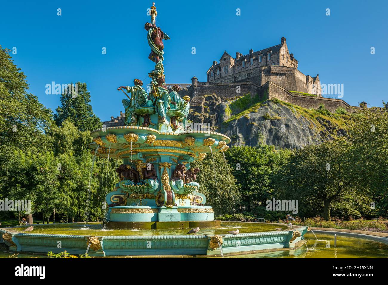 Ross Fountain, Edinburgh Castle, Edinburgh, Scotland, United Kingdom, GB, from Princes Street Gardens Stock Photo