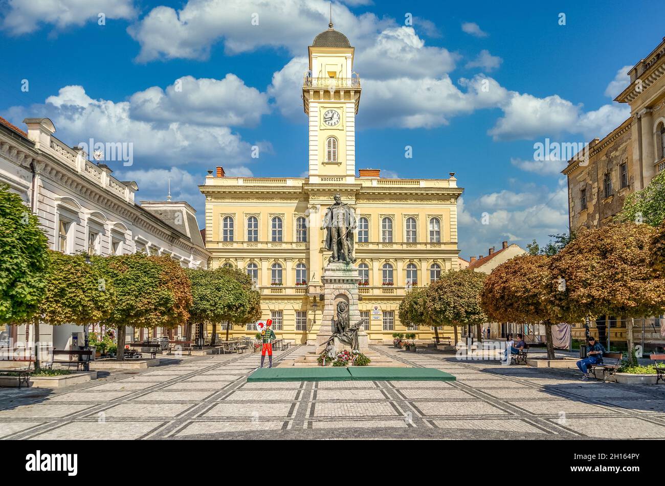 Yellow clock tower hires stock photography and images Alamy