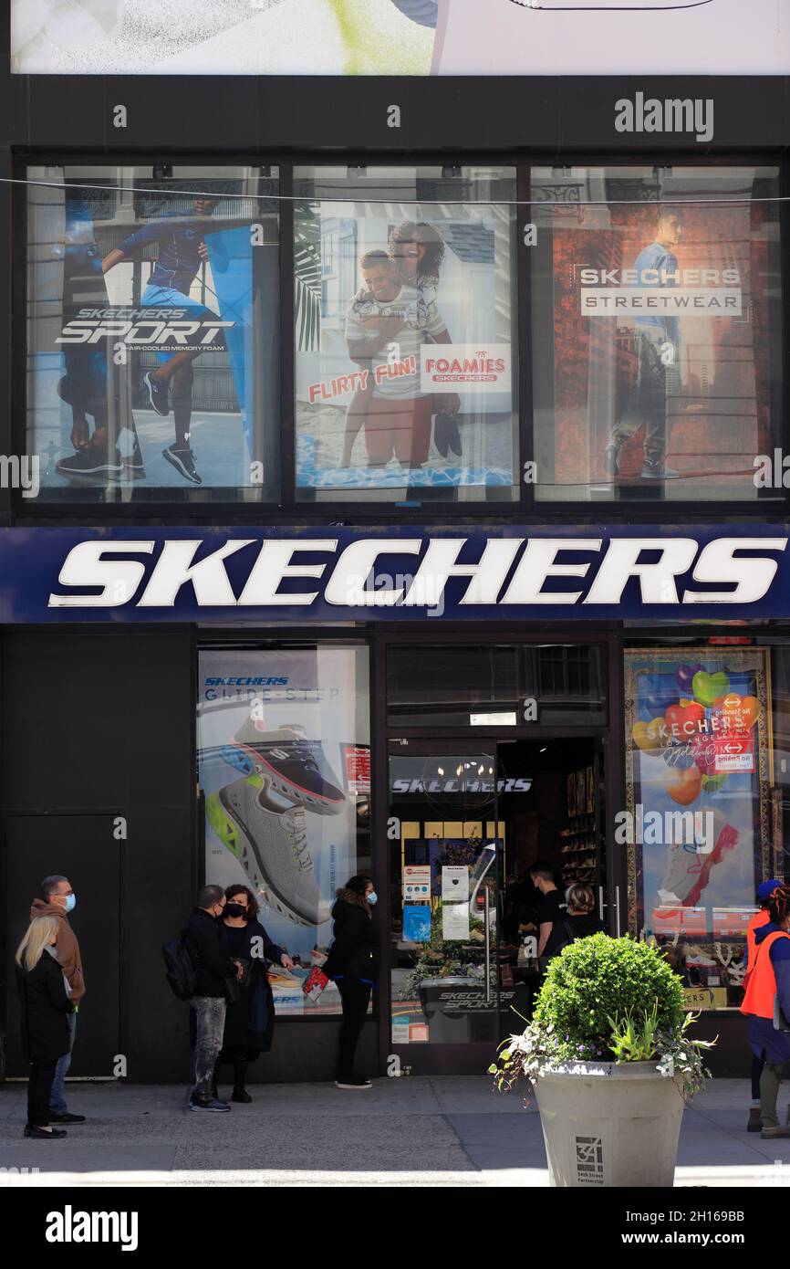Skechers store on 34th Street.Midtown Manhattan.New York City.USA Stock -