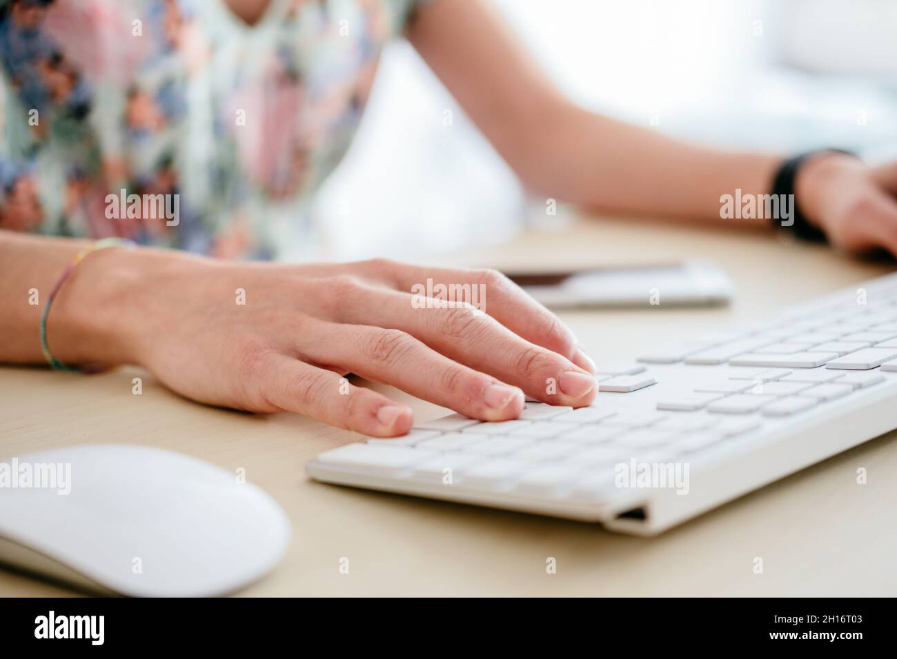 Crop anonymous female worker hi-res stock photography and images - Alamy