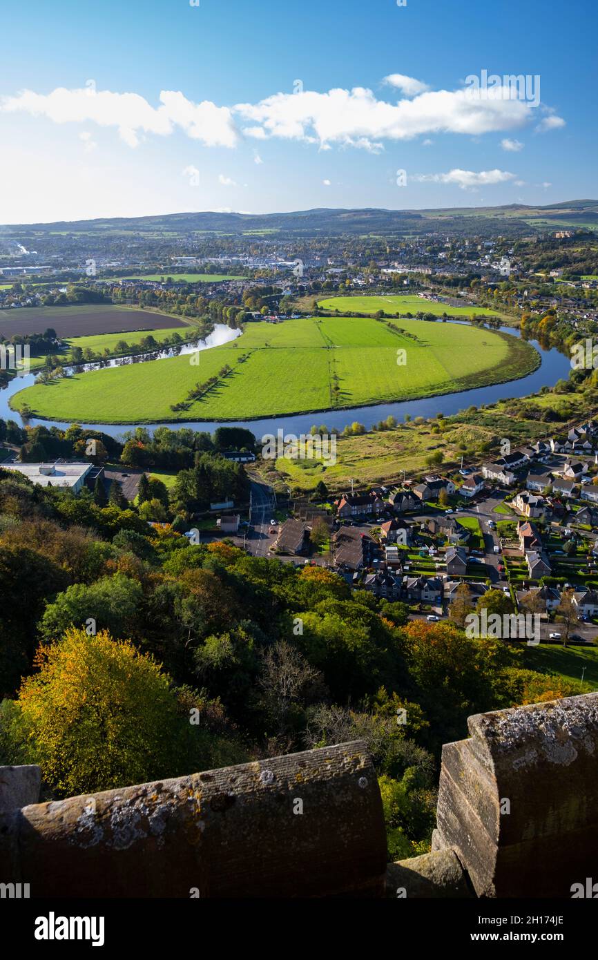 Stirling city houses castle hi-res stock photography and images - Alamy