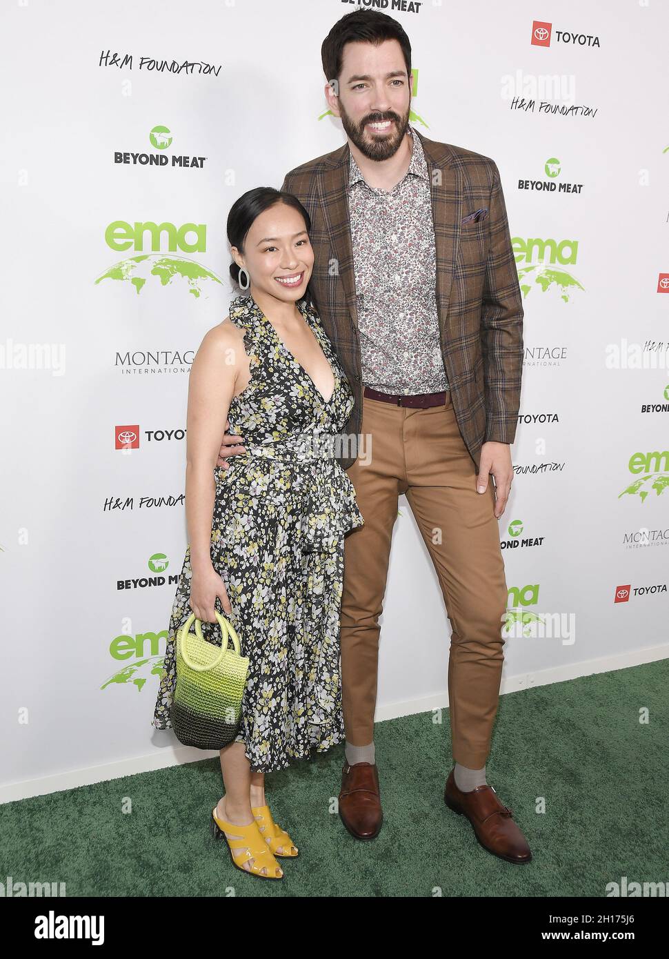 (L-R) Linda Scott and Drew Scott arrives at the 2021 Environmental