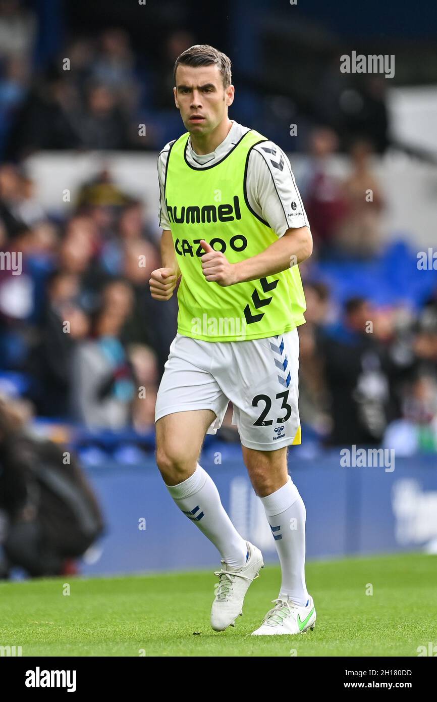 seamus coleman boots