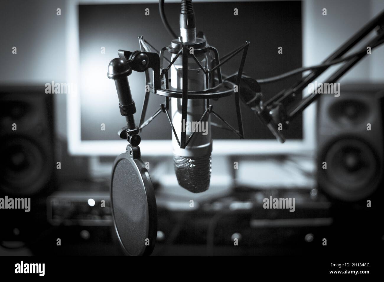 Recording studio background hi-res stock photography and images - Alamy