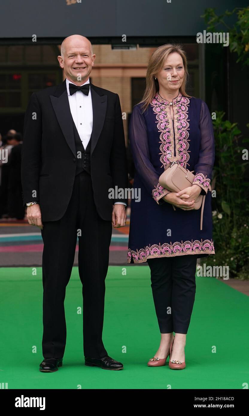 William Hague with his wife Ffion Hague arrive for the first Earthshot Prize awards ceremony at Alexandra Palace in London. Picture date: Sunday October 17, 2021. Stock Photo