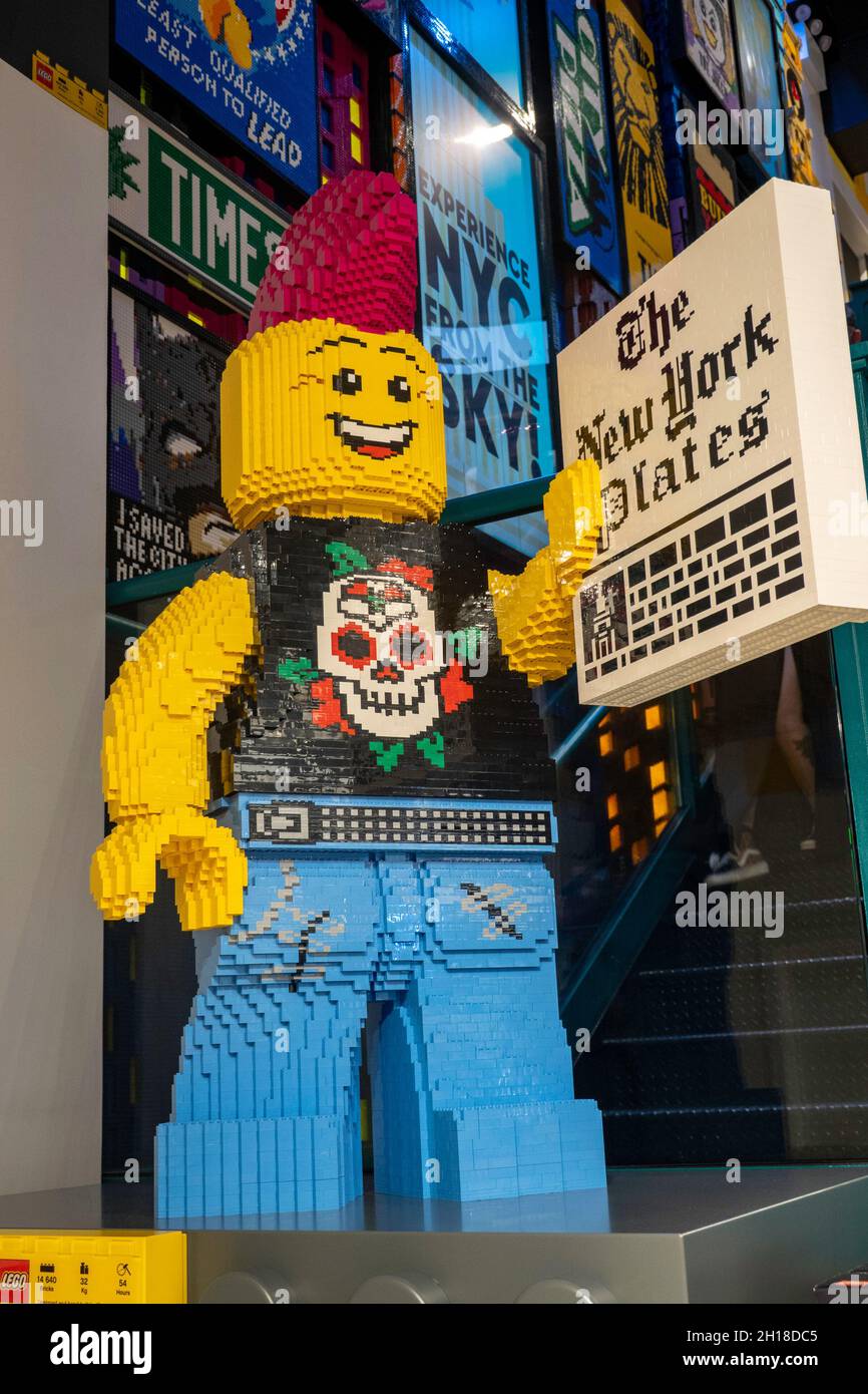 LEGO Toy Store, Rockefeller center, 2021, NYC, USA Stock Photo Alamy