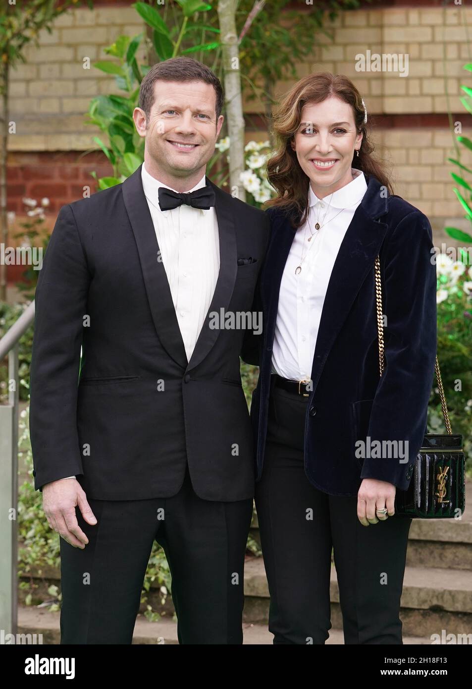 Dermot O'Leary and wife Dee Koppang arrive for the first Earthshot ...