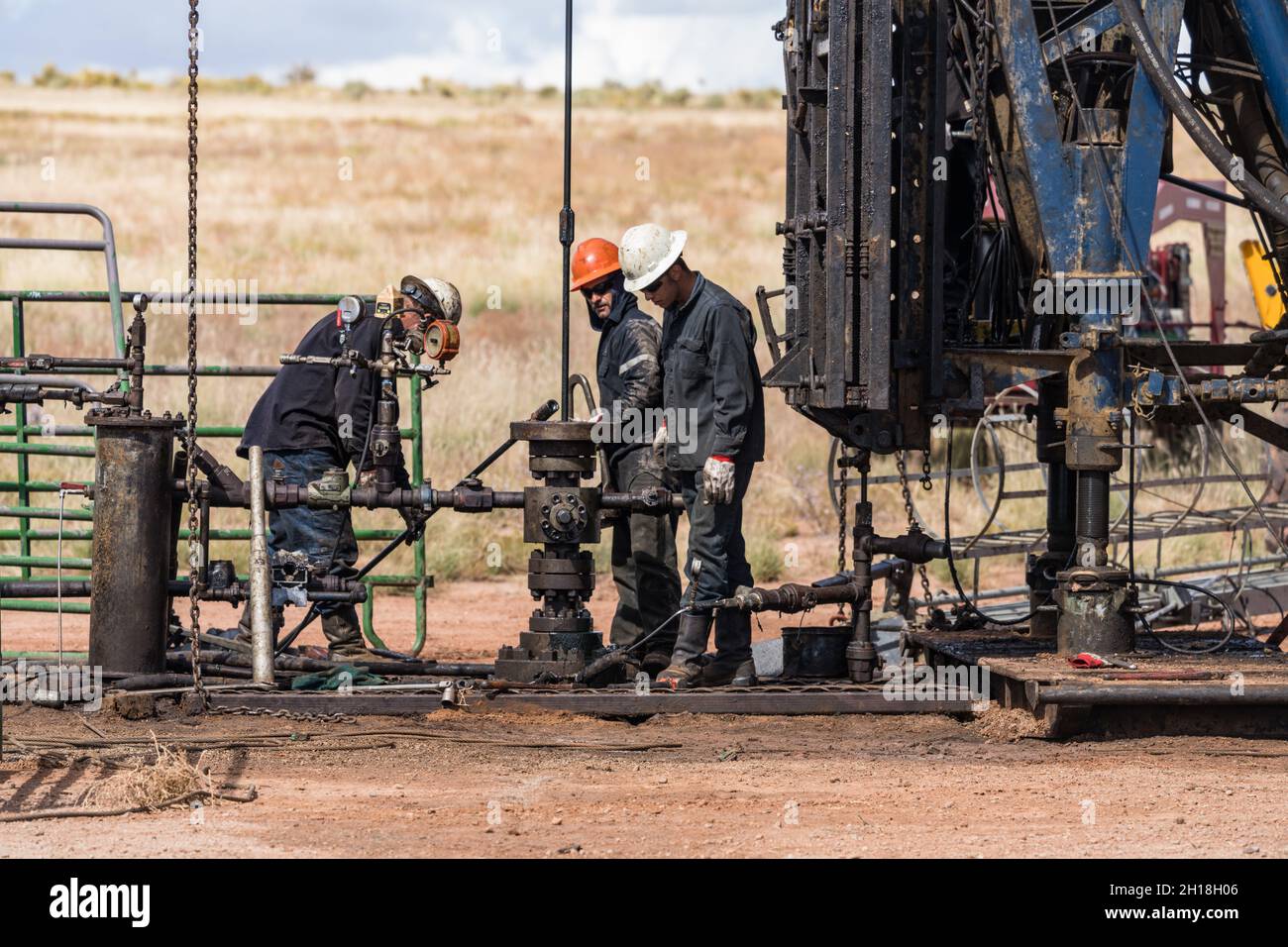 <a href='https://www.ruidapetroleum.com/product/category/Drilling-Rig-and-Workover-Rig'>workover rig</a> floorhand in stock