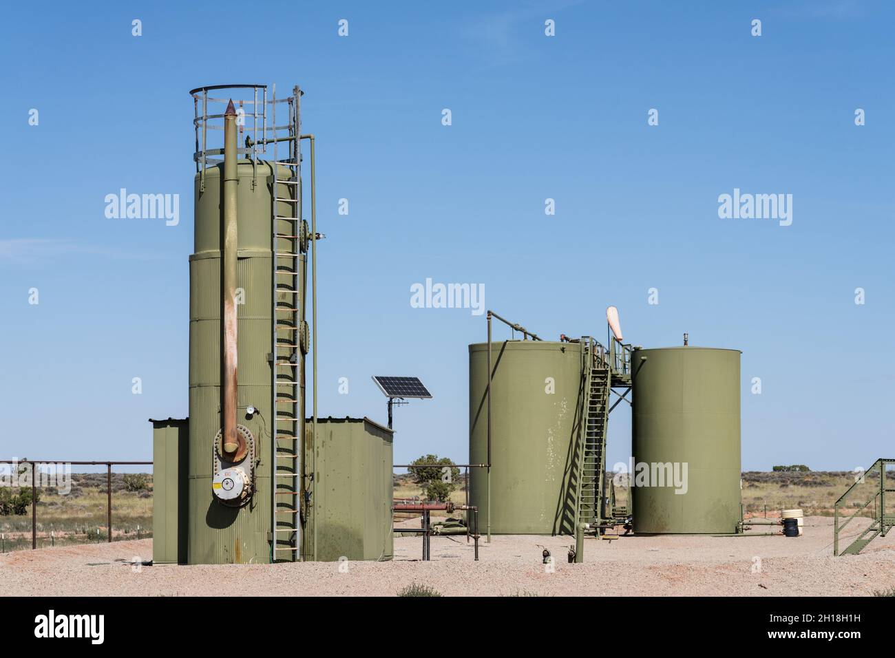 Heater treater hi-res stock photography and images - Alamy