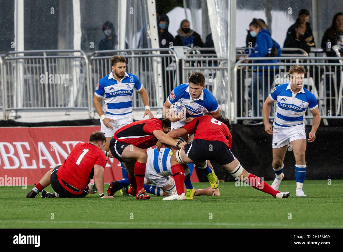 Toronto, Canada, October 16, 2021: Toronto Arrows (blue-white) in action against Atlantic Selects (red-black) during the Rugby Rally match at York Stadium in Toronto, Canada. Toronto Arrows defeat Alantic Selects witth the score 57-10 Stock Photo