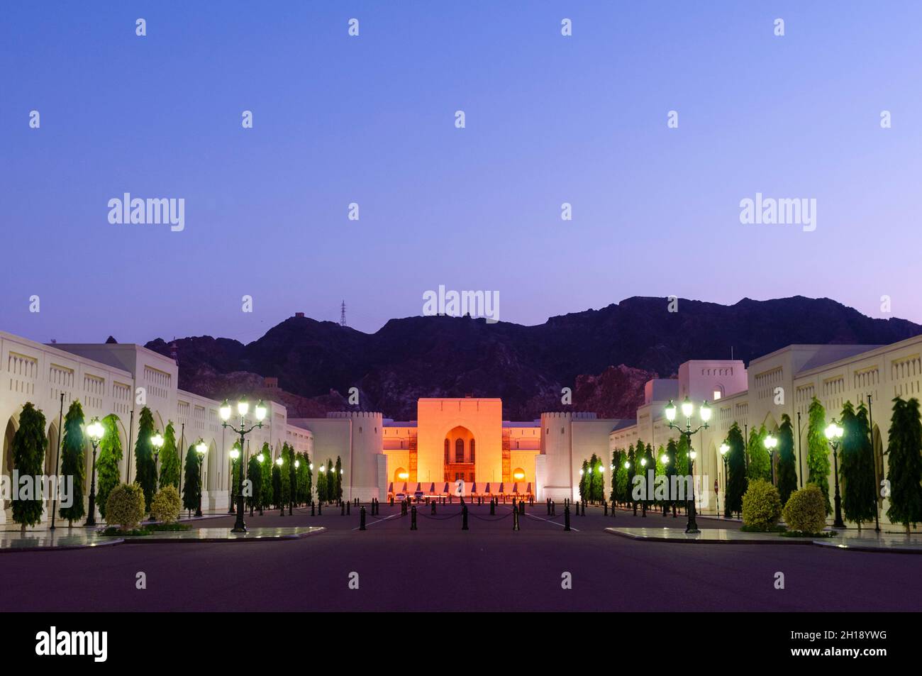 Al Alam Palace, the Sultan Qaboos's palace, at dusk Al Alam Palace ...