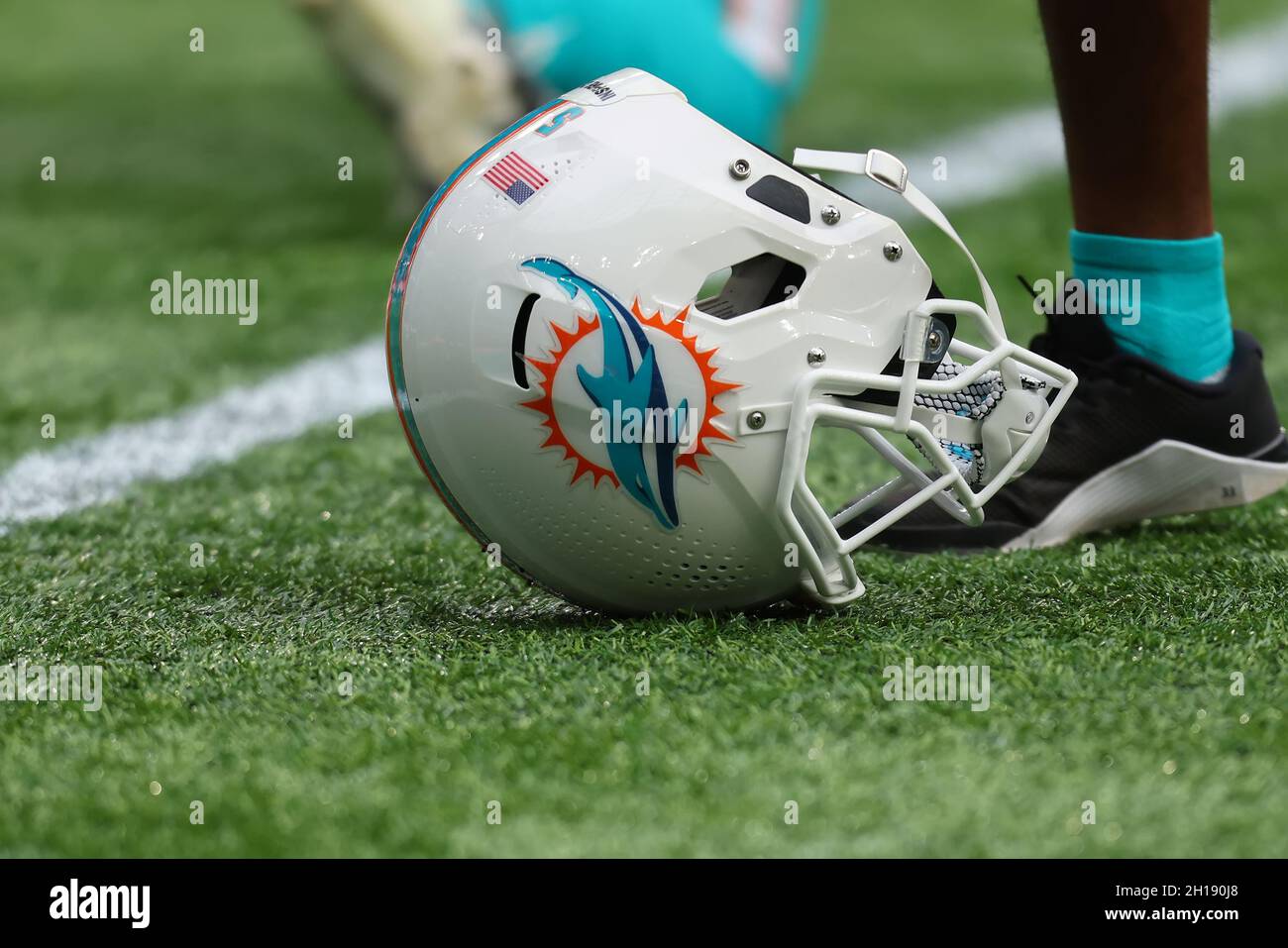 Miami Dolphins Helmet High Resolution Stock Photography and Images - Alamy