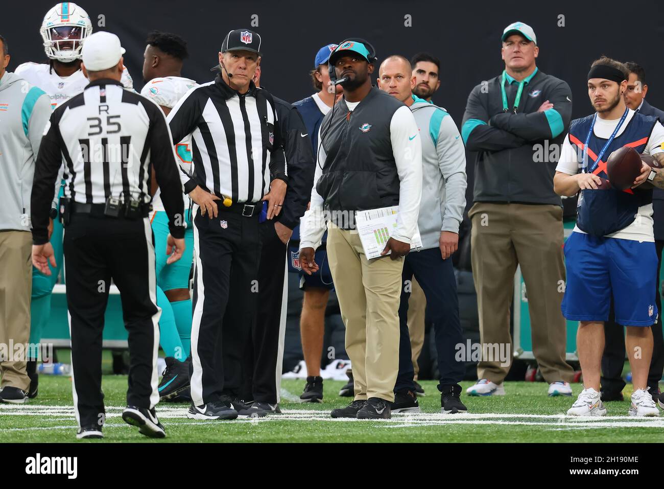 London, UK. 17th October 2021; Tottenham Hotspur stadium, London, England; NFL UK Series, Miami Dolphins versus Jacksonville Jaguars; Miami Dolphins head coach Brian Flores calls for a decision to be reviewed Credit: Action Plus Sports Images/Alamy Live News Stock Photo