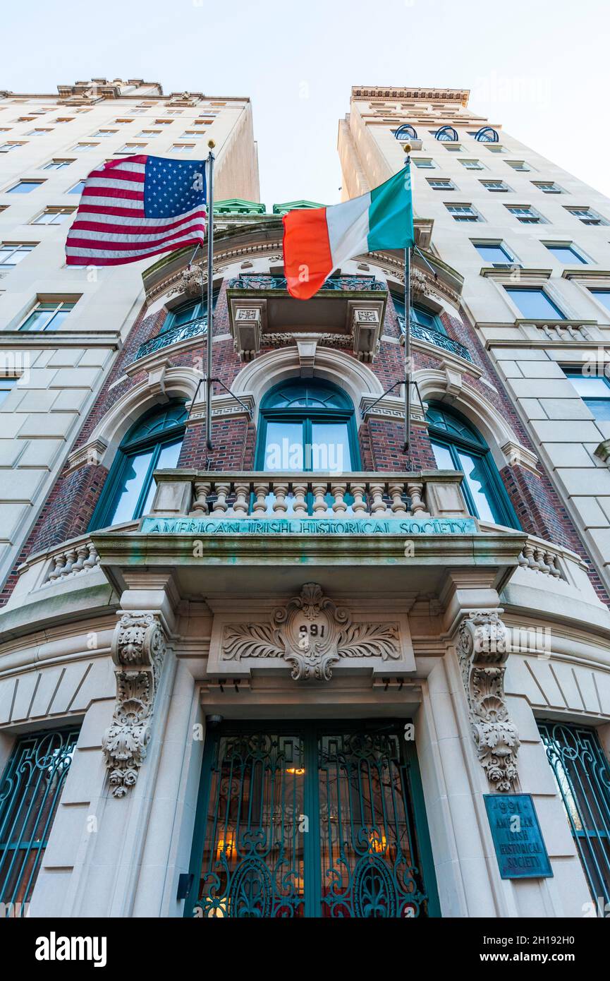 American irish historical society hi-res stock photography and images ...
