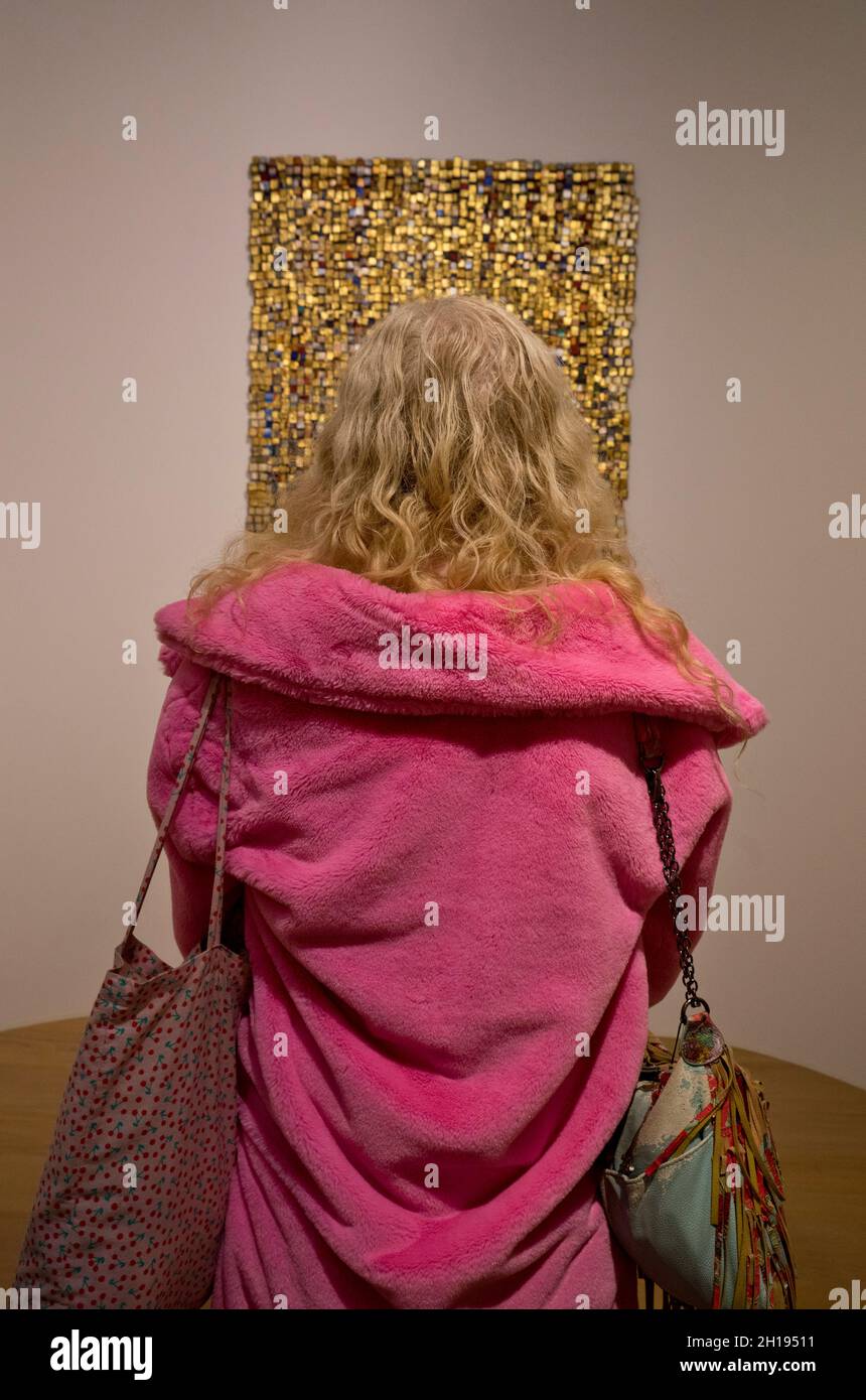 Visitors and art dealers at Frieze and Frieze Masters International Art