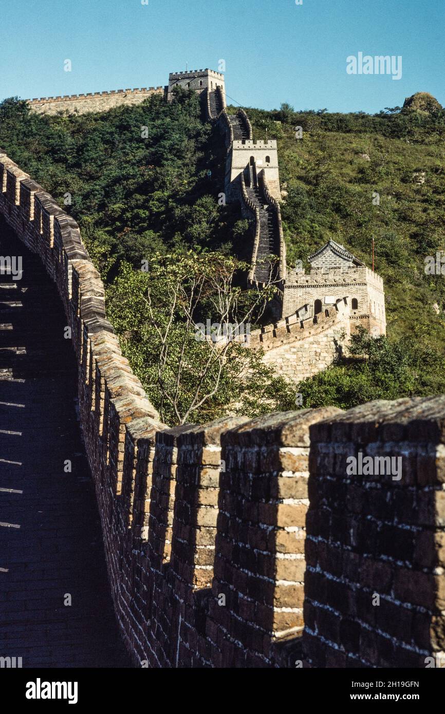 The Great Wall on the ridge tops above Mutinanyu, China Stock Photo - Alamy