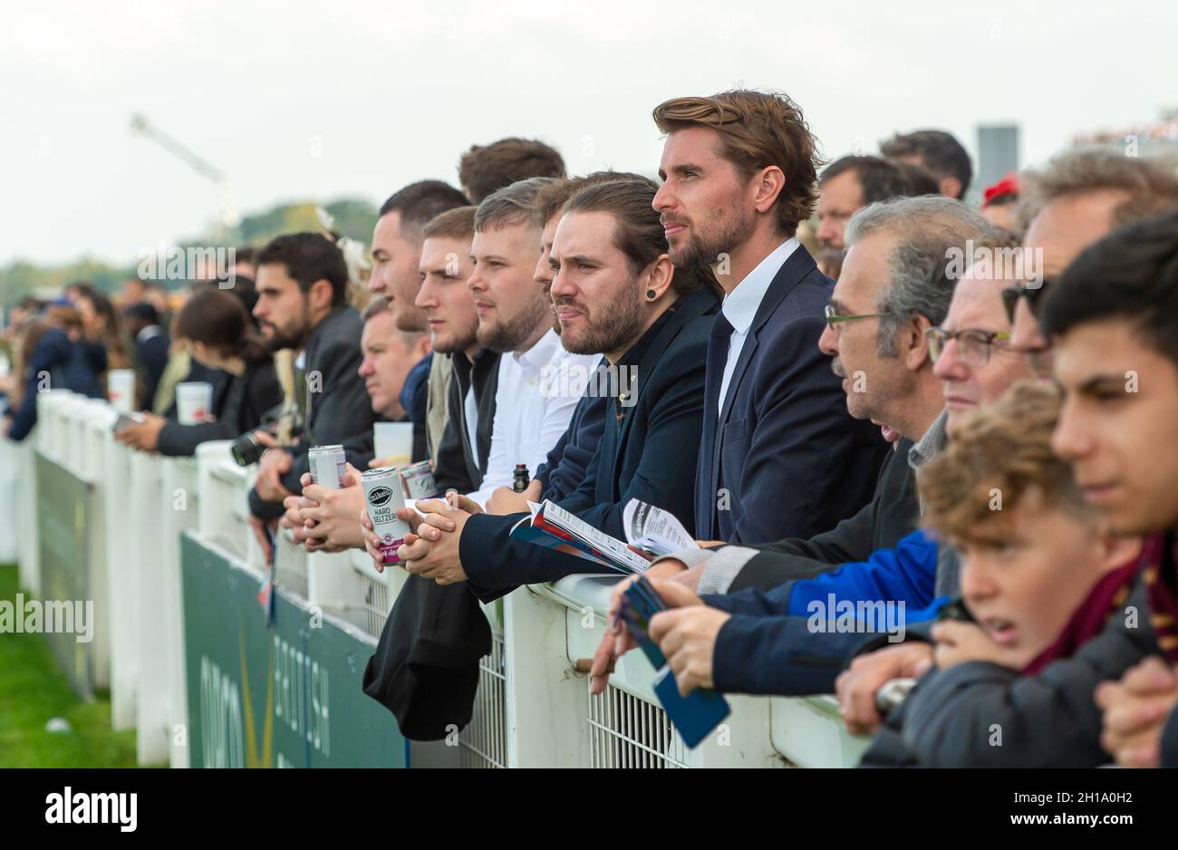 Ascot, Berkshire, UK. 16th October, 2021. A busy day for racegoers at ...