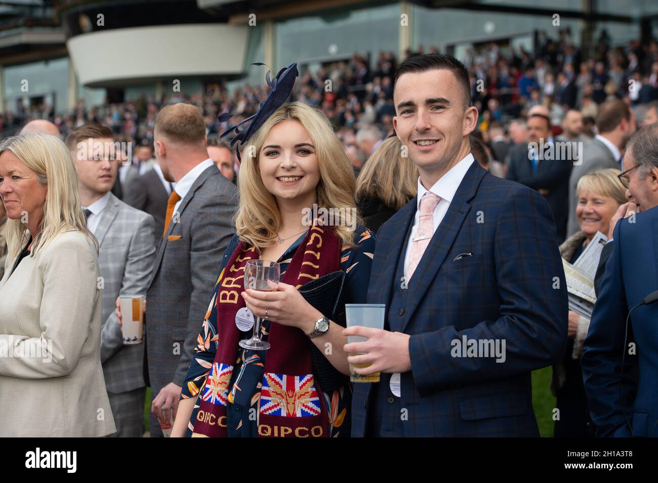 Ascot, Berkshire, UK. 16th October, 2021. A busy day for racegoers at ...