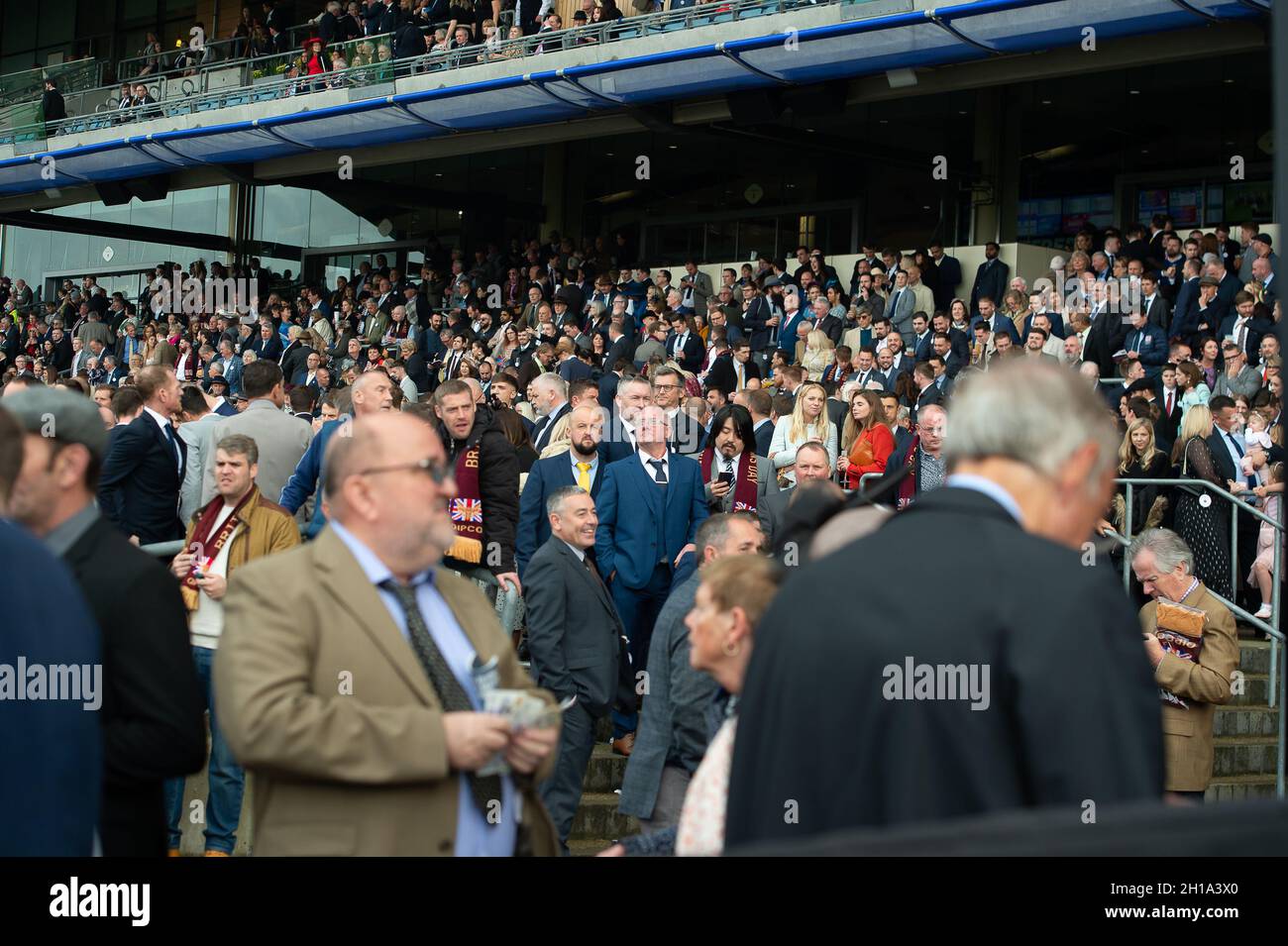 Ascot, Berkshire, UK. 16th October, 2021. A busy day for racegoers at ...