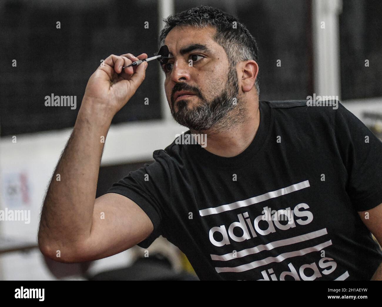 Darts player Argentinian National Championship Stock Photo Alamy