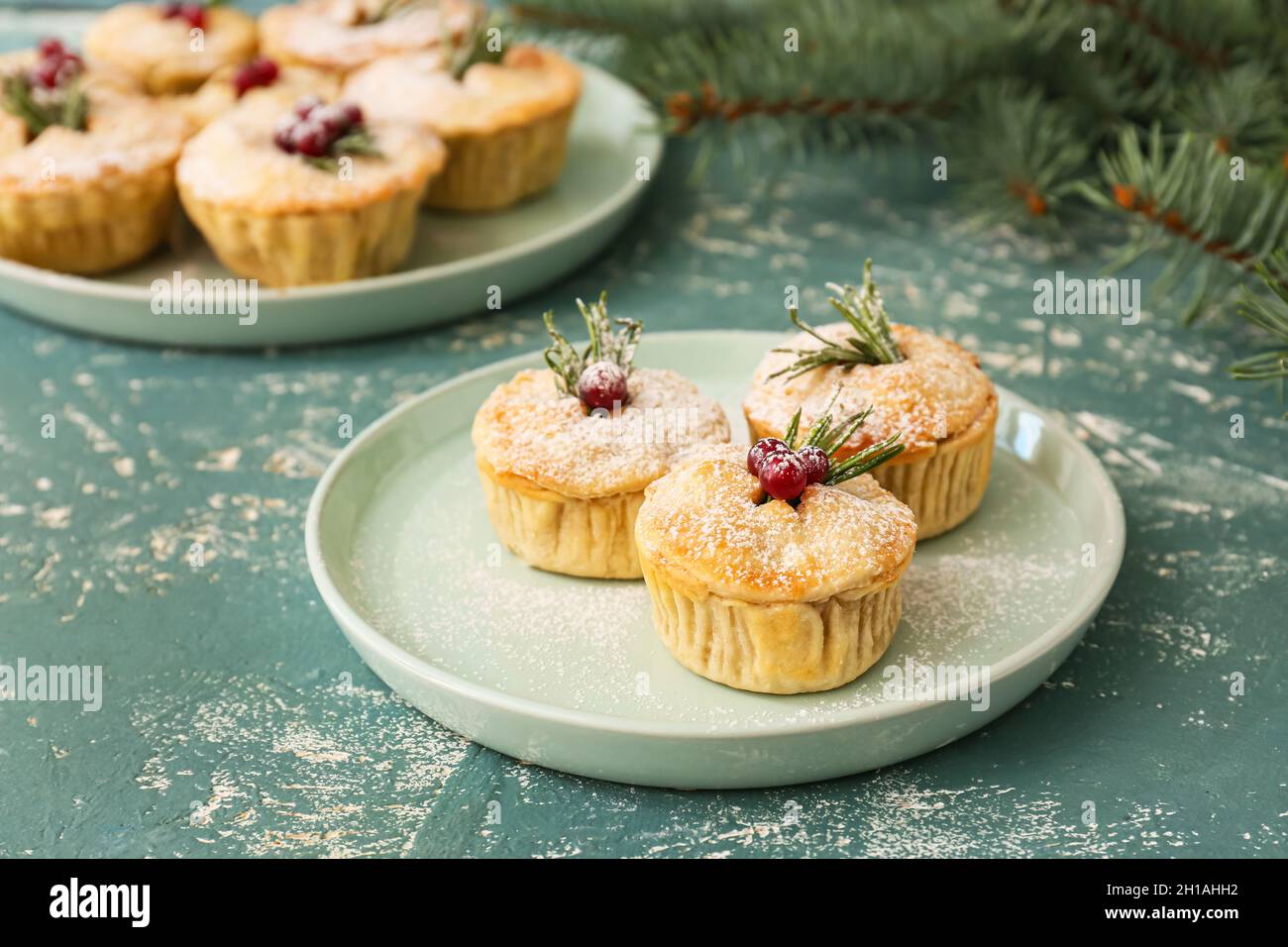 Mince pie traditional england hi-res stock photography and images - Alamy