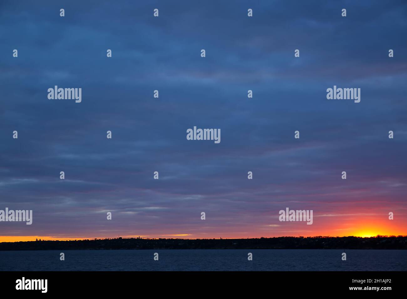 Beautiful sunset sky with clouds Stock Photo - Alamy
