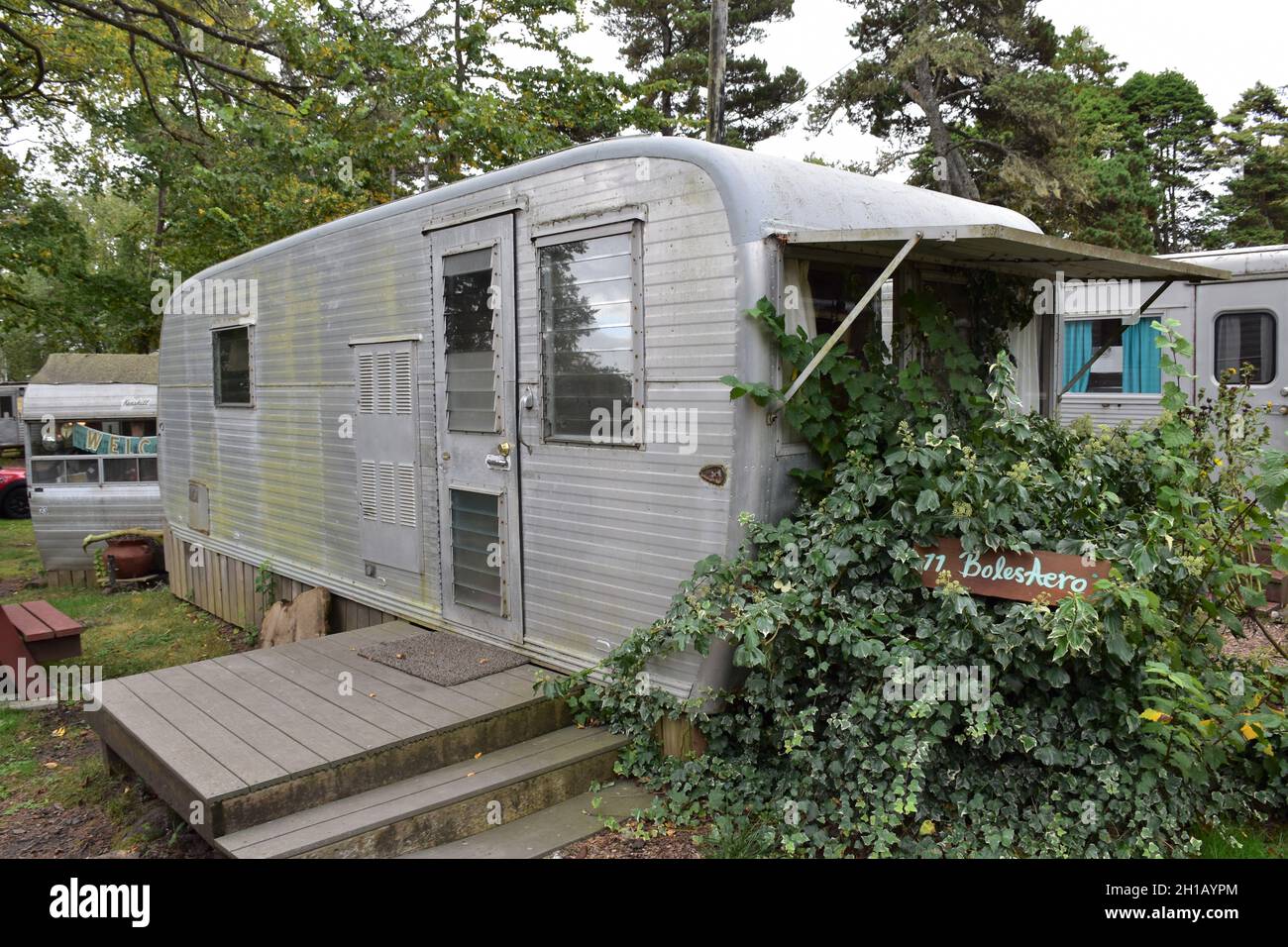 Vintage aluminium metal trailers at Sou'wester Historic Lodge & Vintage