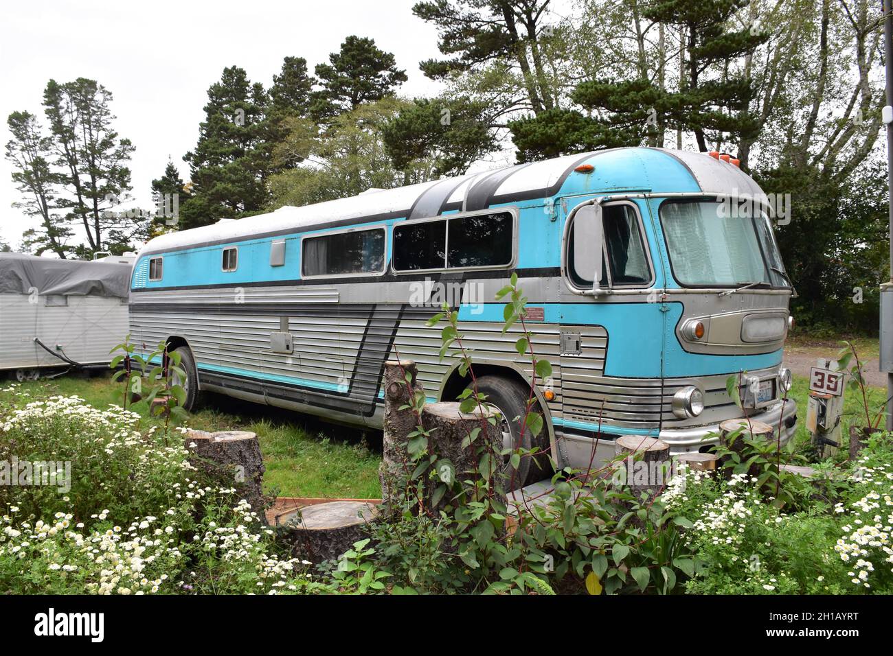 Vintage aluminium metal trailers at Sou'wester Historic Lodge & Vintage