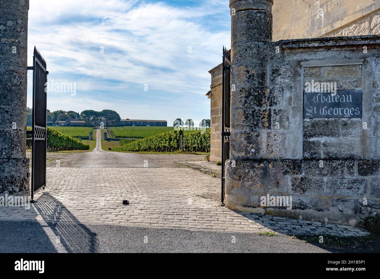 The entrance of the wine-making domaine Château Saint-Georges, AOC Saint-Émilion, France Stock Photo