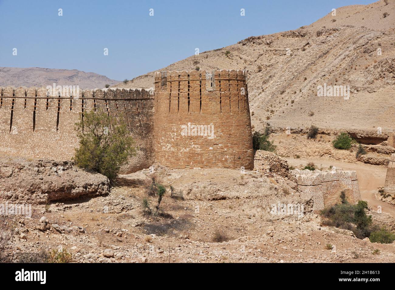 Ranikot Fort, Great Wall of Sindh, vinatge ruins in Pakistan Stock ...