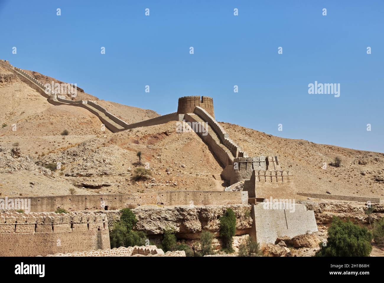 Ranikot Fort, Great Wall of Sindh, vinatge ruins in Pakistan Stock ...