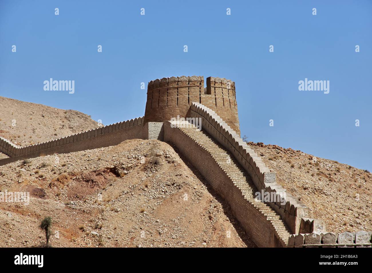 Ranikot Fort, Great Wall of Sindh, vinatge ruins in Pakistan Stock ...