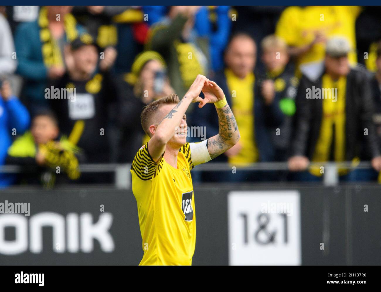 Marco Reus on Borussia Dortmund  Caras do futebol, Futebol, Caras