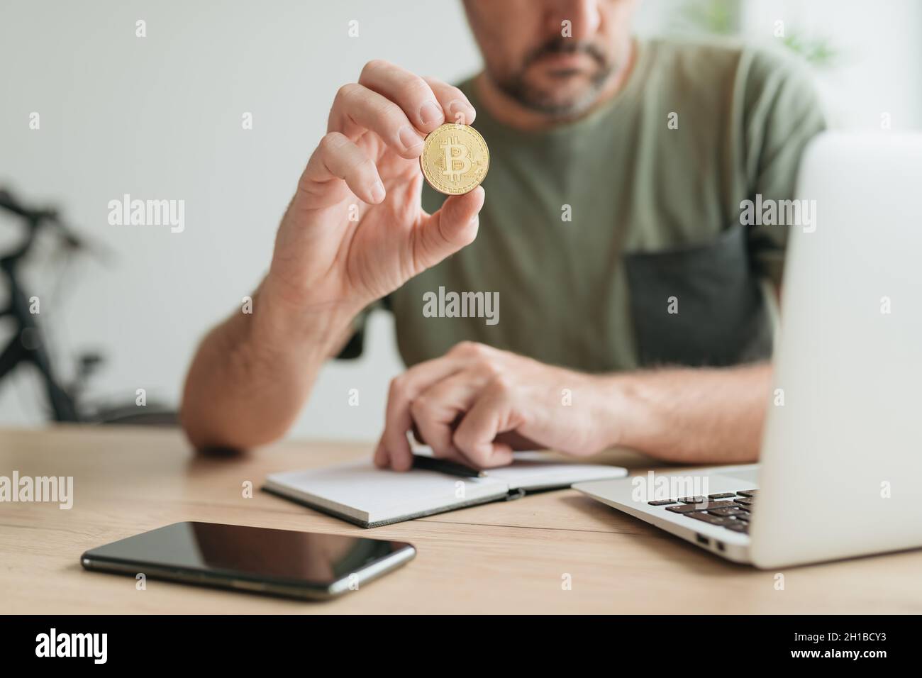 Bitcoin office hi-res stock photography and images - Alamy