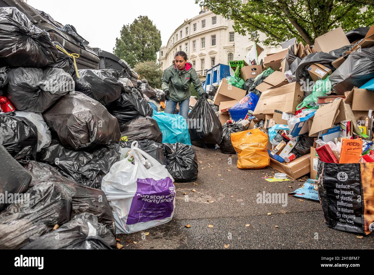 Brighton, October 16th 2021 The refuse workers' strike in Brighton is