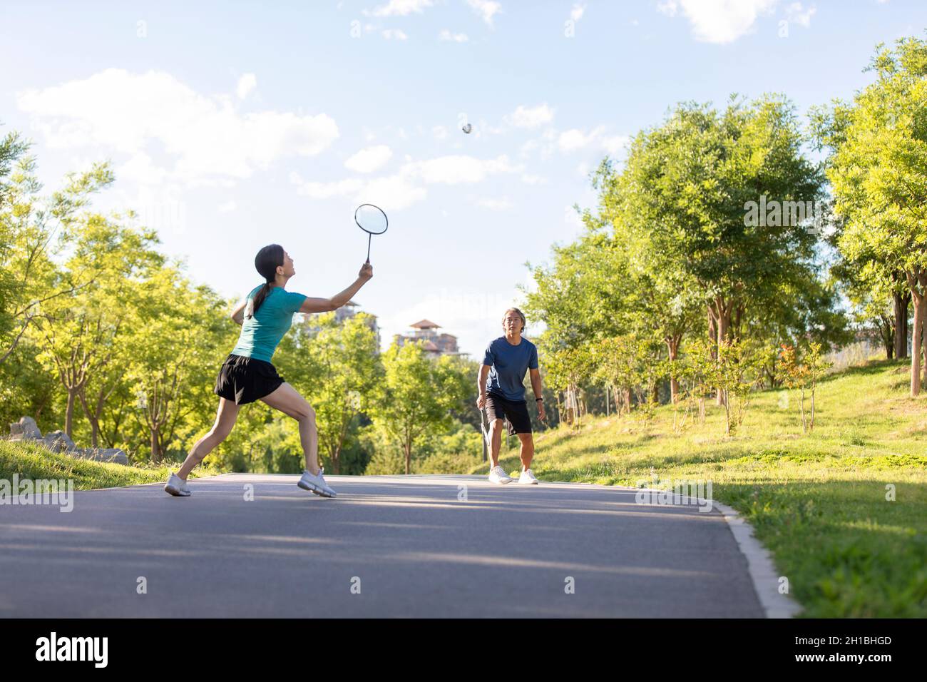 AirBadminton: How to Play Badminton Outdoors AirBadminton: How to Play Badminton Outdoors