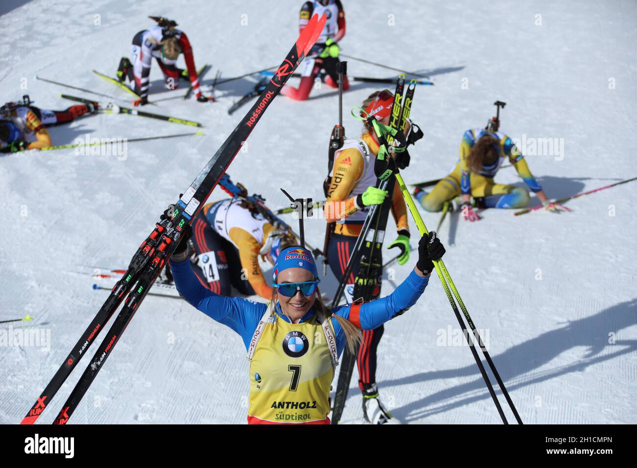 Dorothea Wierer (Italien) bejubelt WM-Gold im Verfolgungsrennen bei der IBU Biathlon-Weltmeisterschaft Antholz 2020 Stock Photo
