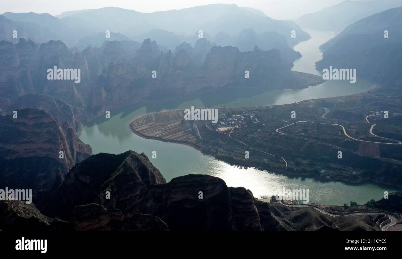 Yongjing. 18th Oct, 2021. Aerial photo taken on Oct. 18, 2021 shows the scenery at Bingling Danxia National Geological Park in Yongjing County, northwest China's Gansu Province. Credit: Shi Youdong/Xinhua/Alamy Live News Stock Photo