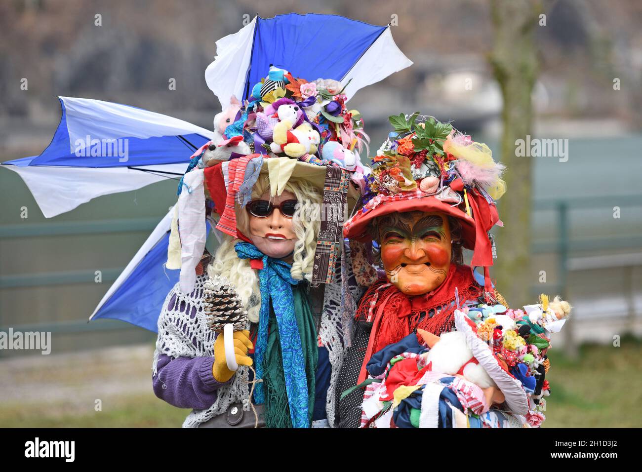 Fasching im Salzkammergut - hier wird noch richtig zünftig gefeiert - auf dem Bild der „Fetzenzug“ in Ebensee (Bezirk Gmunden, Oberösterreich, Österre Stock Photo