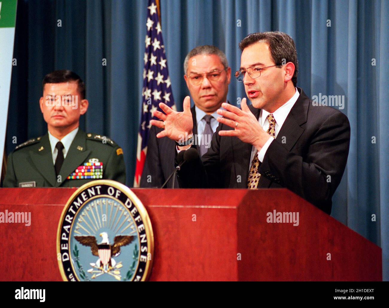United States Secretary of the Army Louis Caldera unveils two new recruiting initiatives involving education options at a Pentagon press conference on February 3, 2000. The programs are called College First and GED Plus, the Armys high school completion program. Joining Caldera on stage and adding their support to the innovative programs are General Eric K. Shinseki (left), chief of staff of the Army, and retired US Army General Colin Powell (center), former chairman of the Joint Chiefs of Staff and current chairman of Americas Promise. Secretary of Education Richard Riley and Sergeant Major Stock Photo