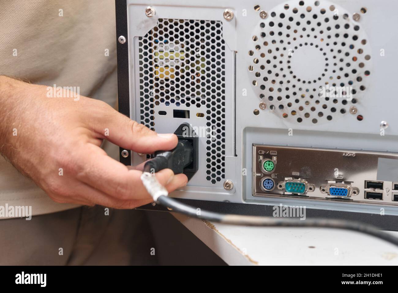Socket inserts hi-res stock photography and images - Alamy