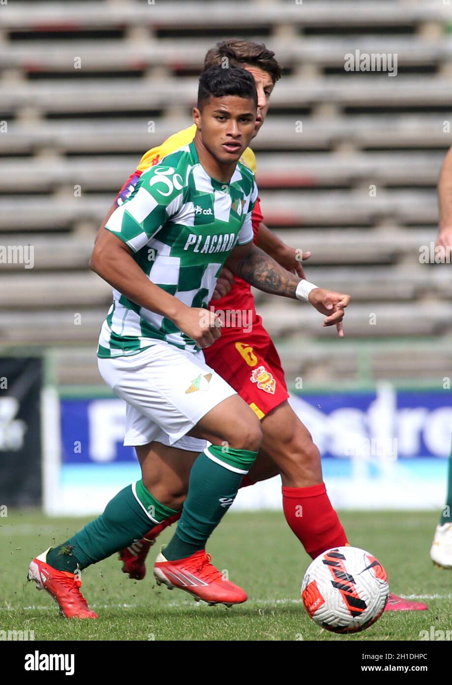 LAVRADIO, PORTUGAL - OCTOBER 16: Yan Matheus of Moreirense FC competes for the ball with Goncalo Silva of Oriental Dragon FC ,during the Portuguese Cup match between Oriental Dragon FC and Moreirense FC at Estadio Alfredo Da Silva on October 16, 2021 in Lavradio, Portugal. (MB Media) Stock Photo