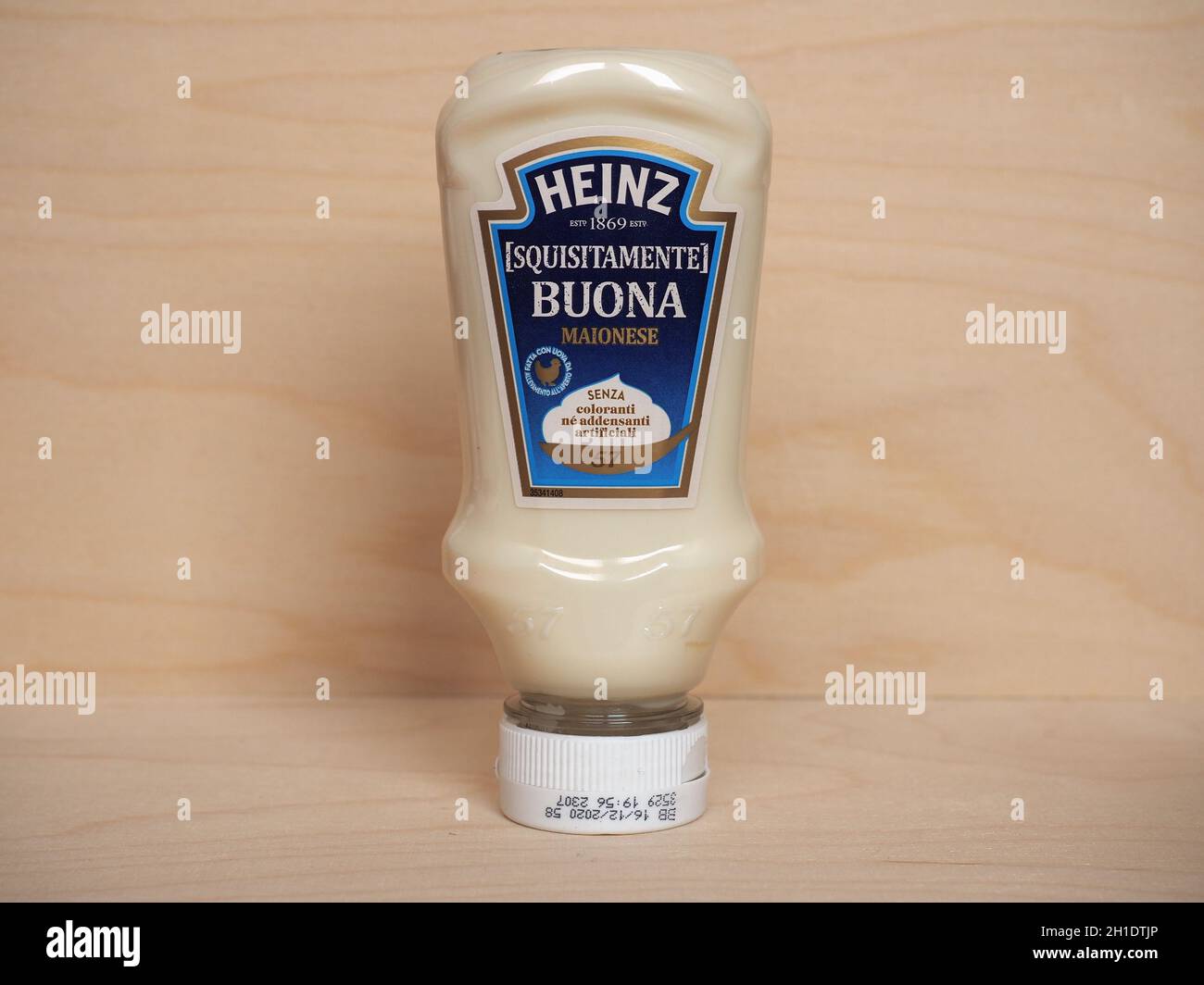 White mayonnaise dipping sauce in plastic container. Shallow depth of field  Stock Photo - Alamy