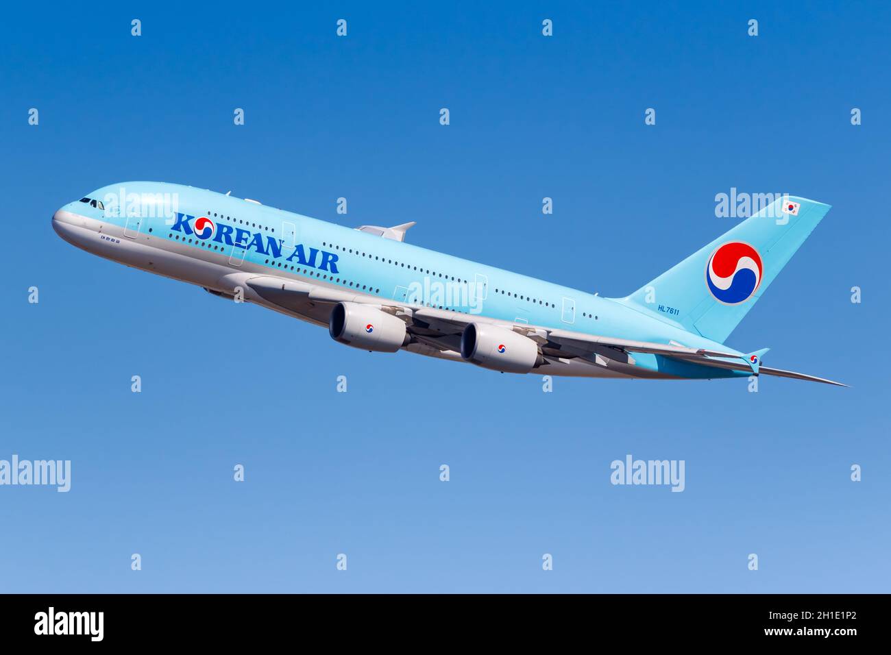 KOREAN AIR AIRBUS A380-800 HL7619 LIFTS OFF FROM RUNWAY 24R