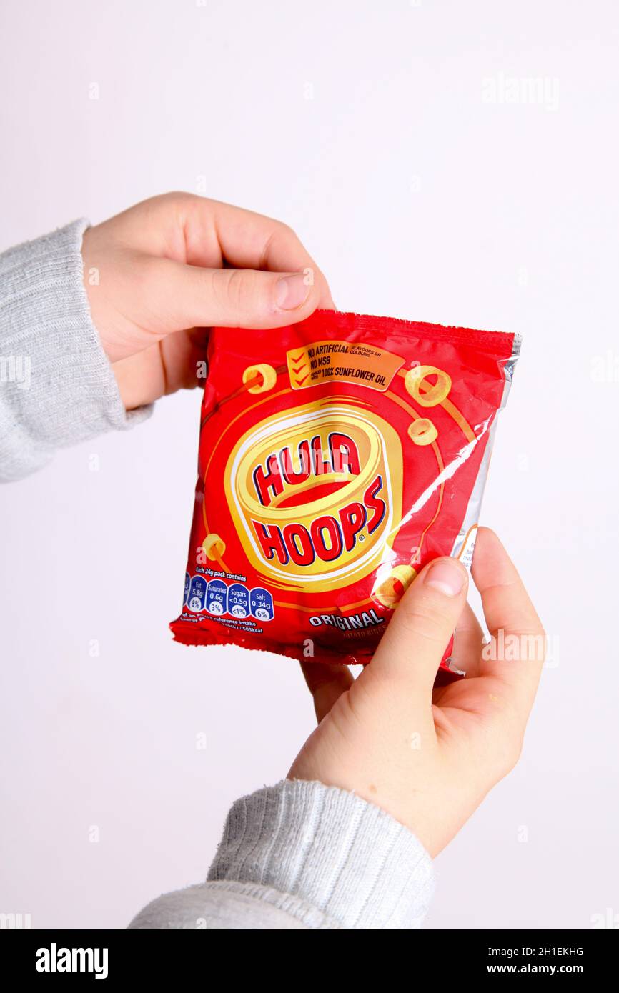 Maison de Poupées Miniature Emballage Feuille de 8 KP Hula Hoops BBQ Bœuf chips 